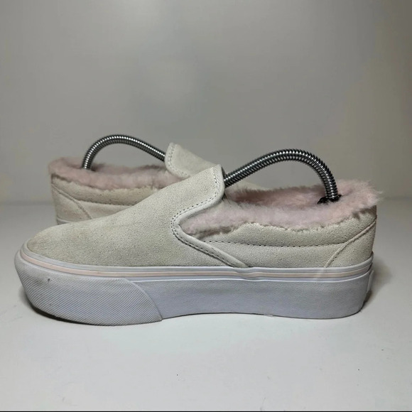 Vans classic faux fur slip on platform shoes loght pink white womens size 6 - Picture 3 of 9
